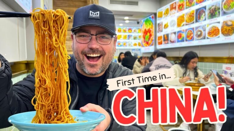 American’s Try Chinese Food in SHANGHAI🇨🇳