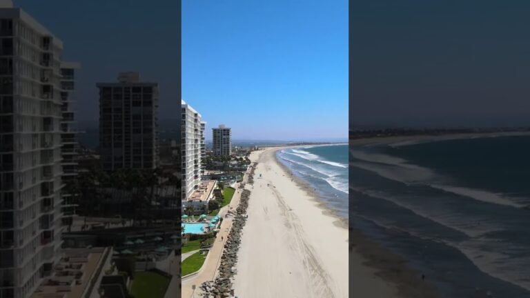 🇺🇸Island Beach in San Diego California#shorts