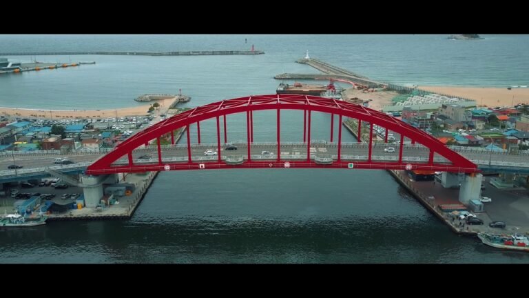 🛩️🇰🇷 Epic 4K Drone Tour: Sokcho's Stunning Aerial Views! (속초)