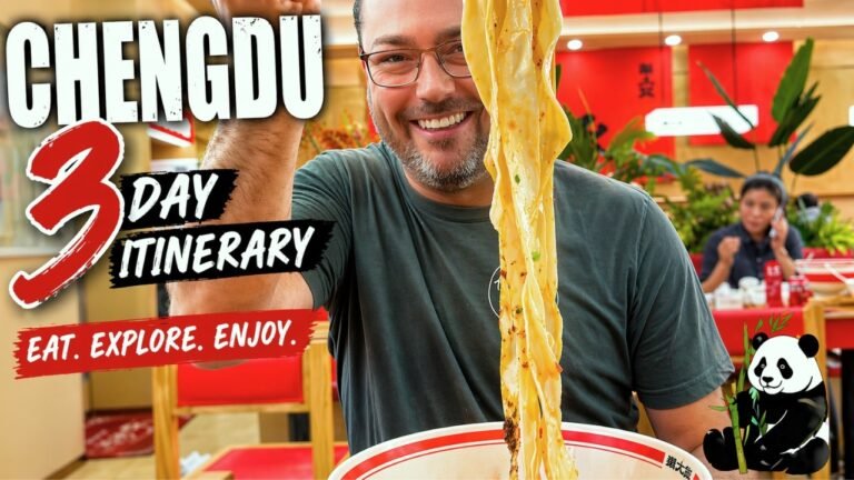 3 Perfect Days in CHENGDU CHINA!  What to Eat, See and Do 🇨🇳